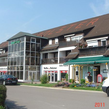 ホテル Zur Linde Ostrau  エクステリア 写真