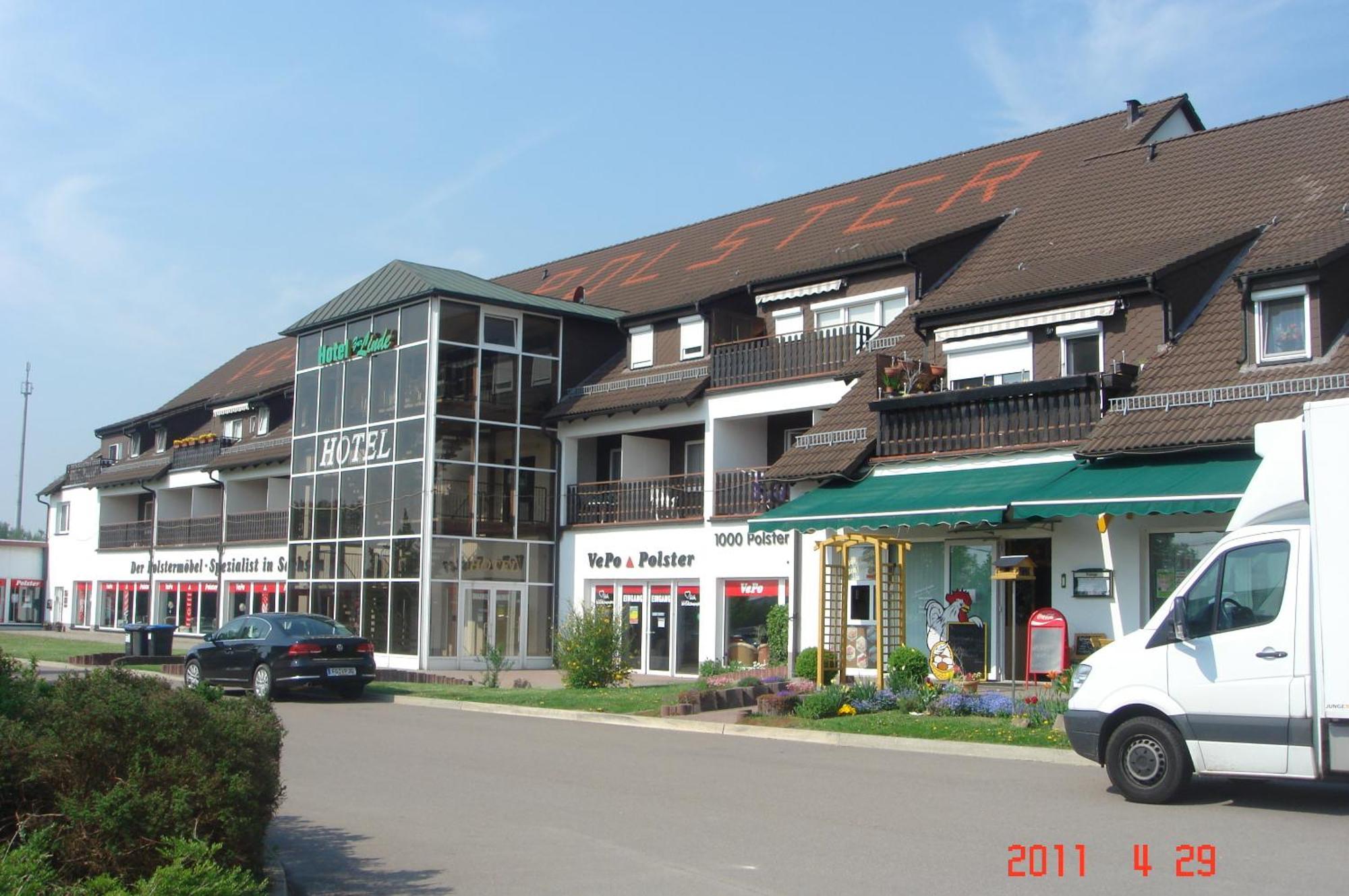 ホテル Zur Linde Ostrau  エクステリア 写真